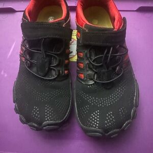 Woman’s  toe shoes